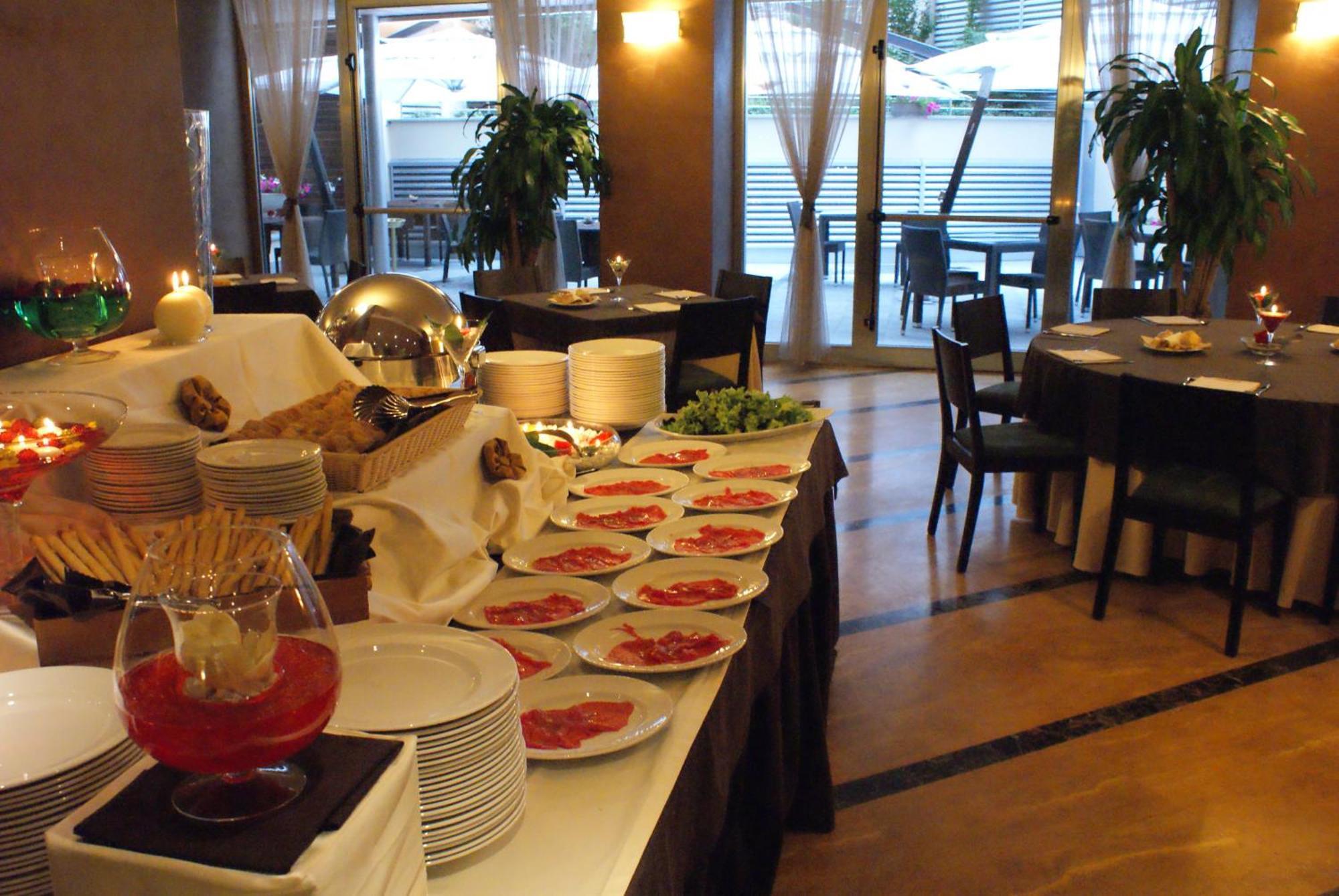 Hotel Calissano Άλμπα Εξωτερικό φωτογραφία