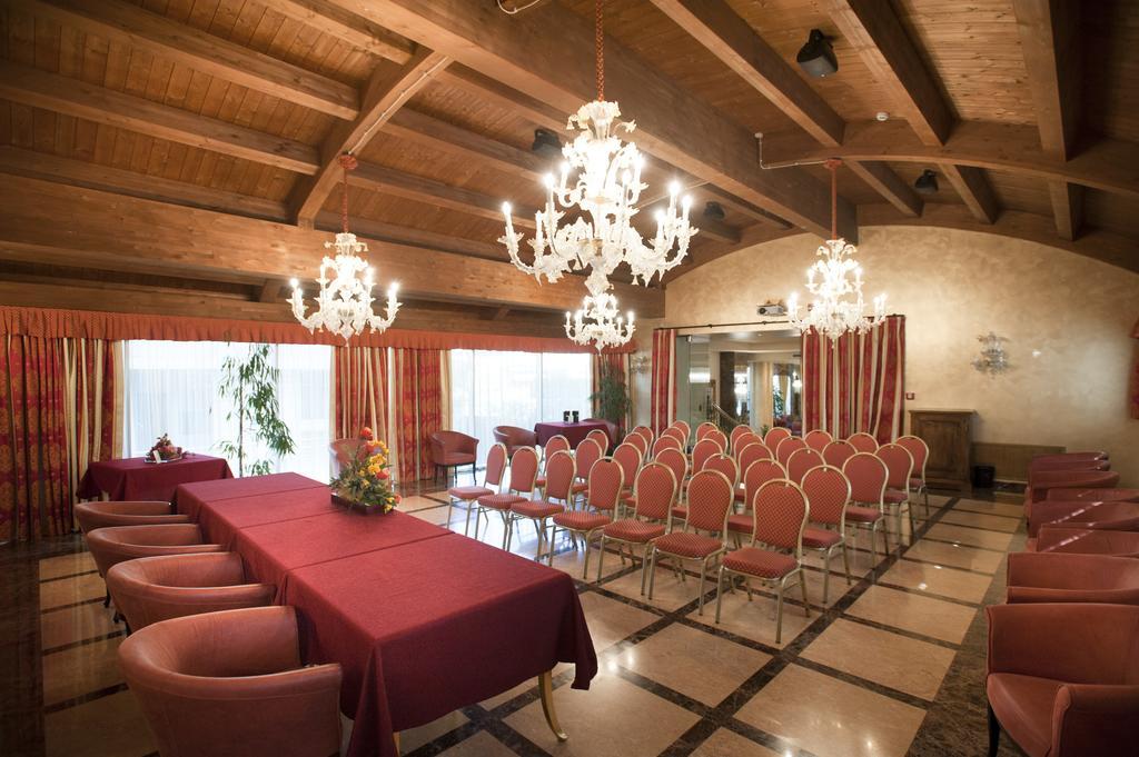 Hotel Calissano Άλμπα Εξωτερικό φωτογραφία