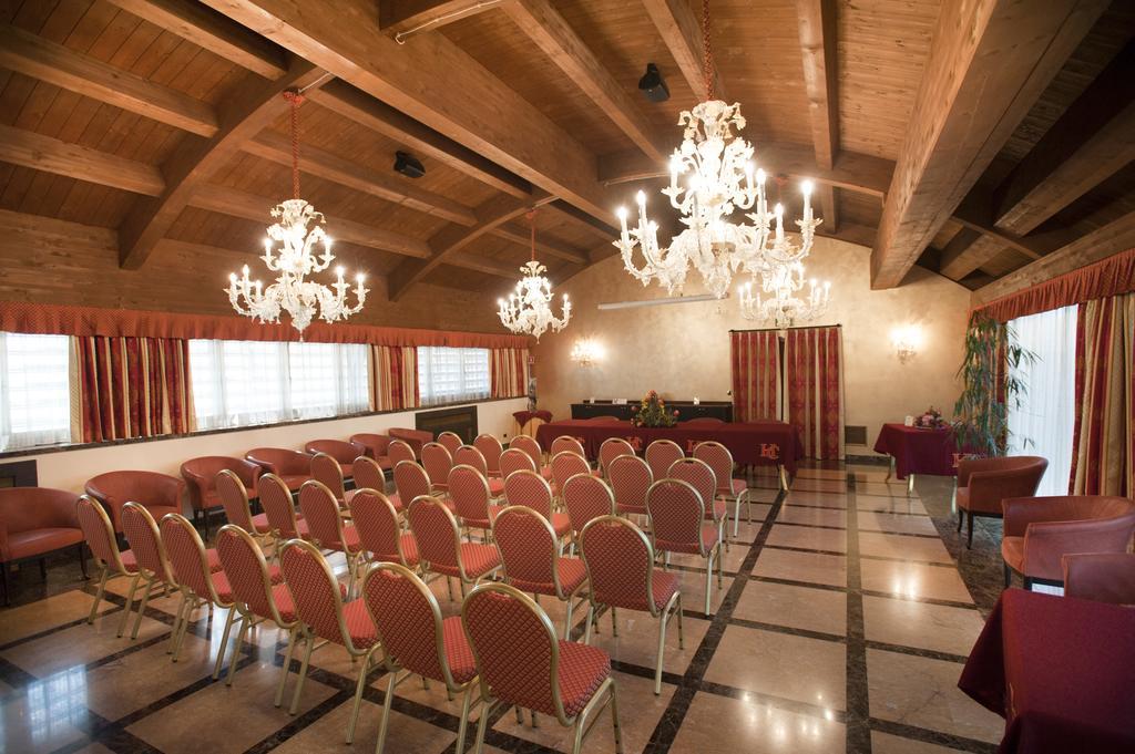 Hotel Calissano Άλμπα Εξωτερικό φωτογραφία
