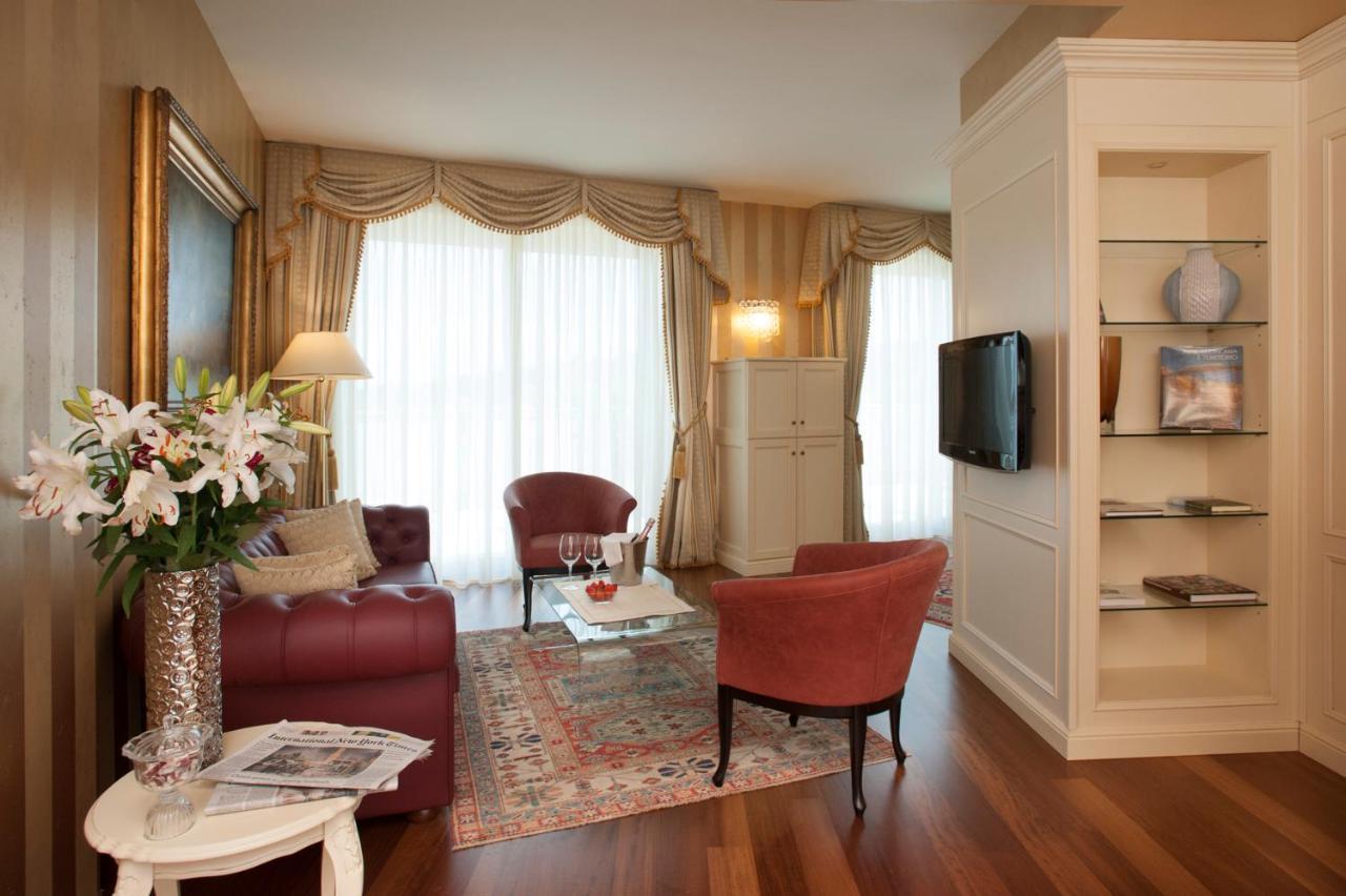 Hotel Calissano Άλμπα Εξωτερικό φωτογραφία